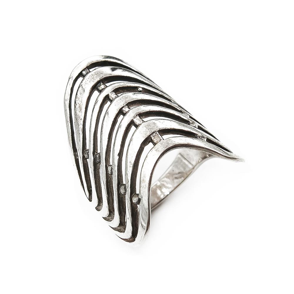 Aaltoileva leveä sormus 18,5mm #0