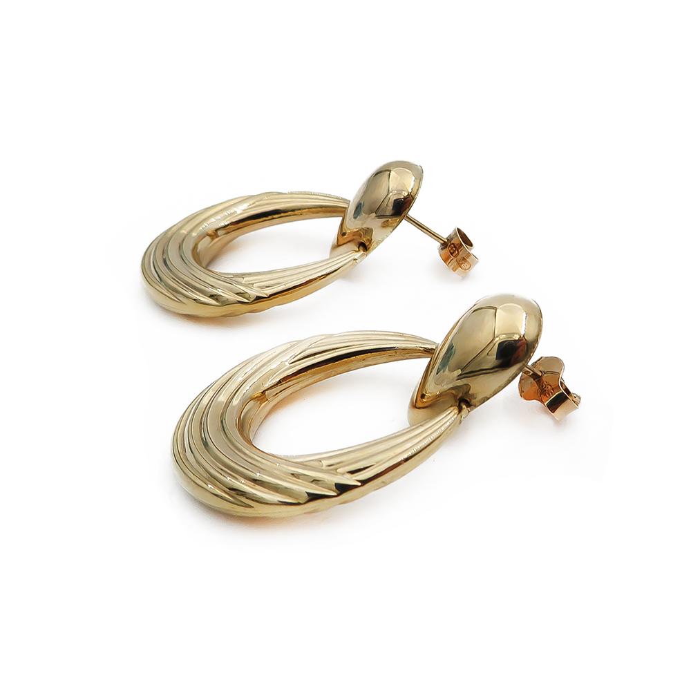 Kultaiset roikkuvat korvakorut #2