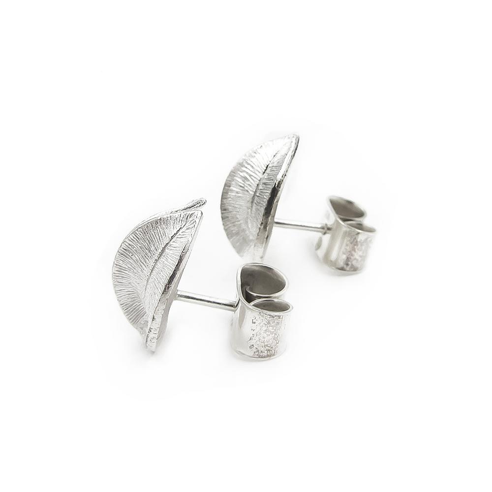 Kalevala Koru Lumikukka tappikorvakorut #2