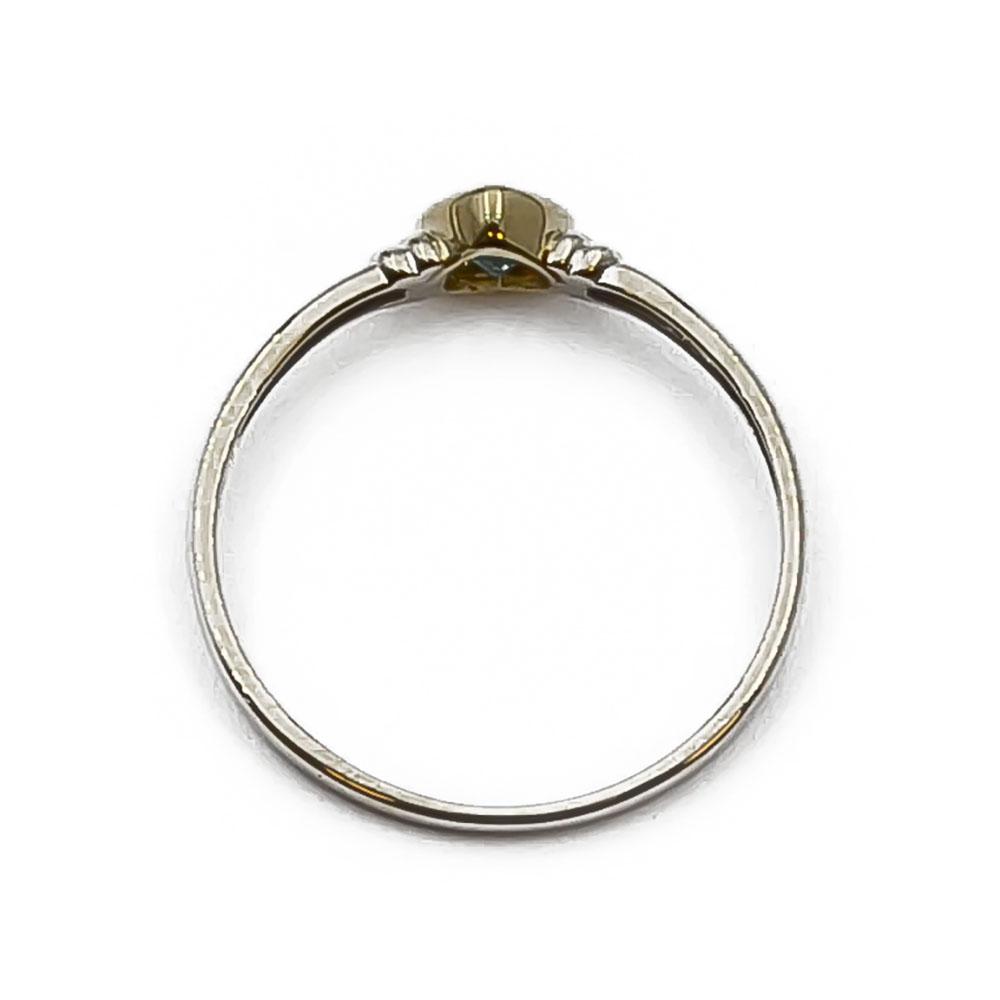 Valkokultainen sydänsormus vaaleansinisellä kivellä koko 19- #2