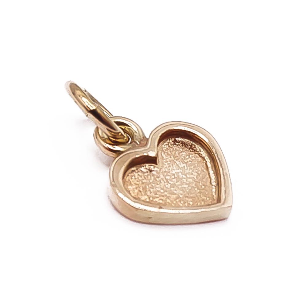 Kultainen sydänriipus #1