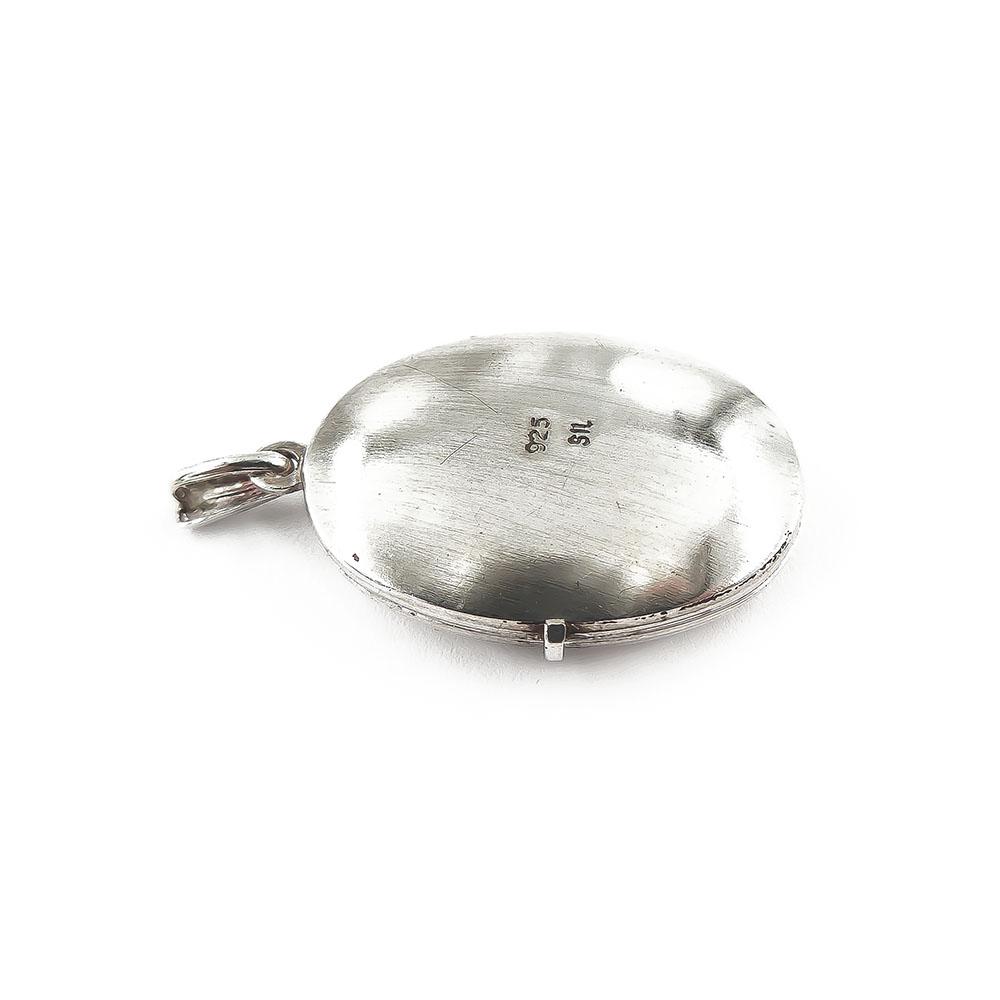 Hopeinen medaljongi, koristeellinen #4
