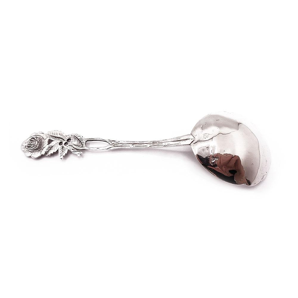 Hopeinen tarjoilulusikka #1