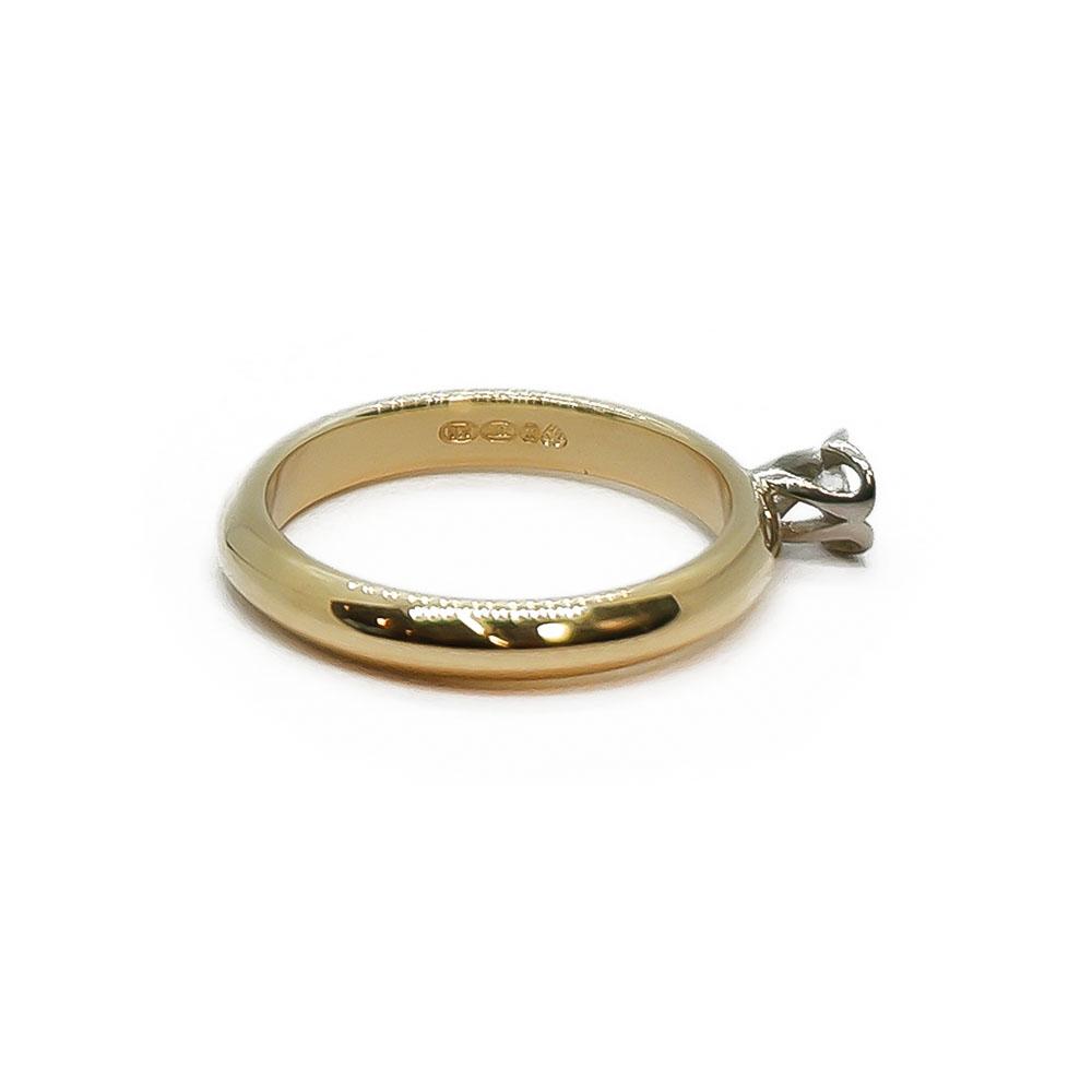 18k Timanttisormus  16,5 #1