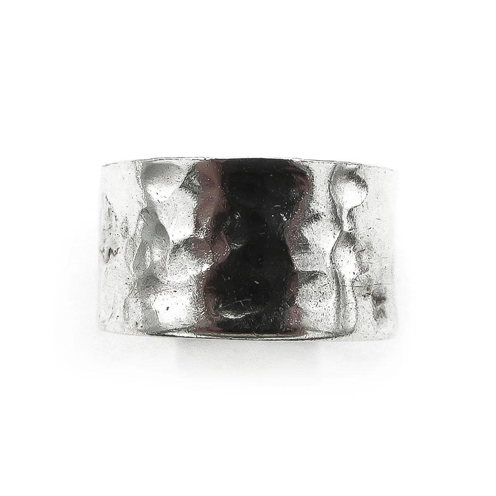 Hopeinen leveä taottu sormus 10,5mm 16,25 #1