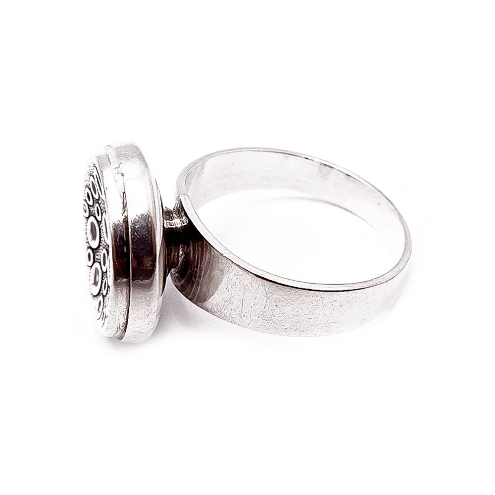 Hopeinen sormus v.-68 18,5mm #3 Kultatukku.fi