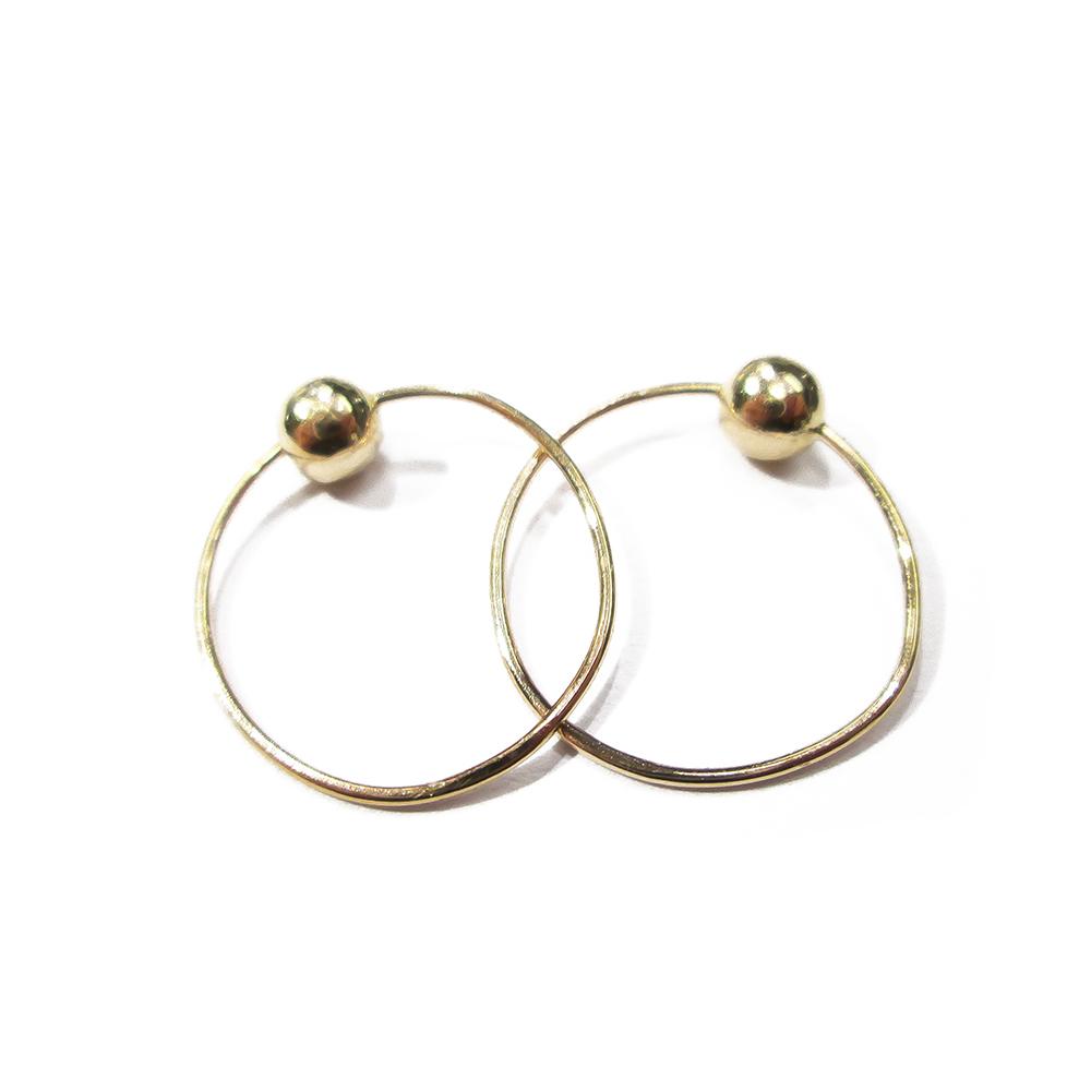 Kultaiset hoitorenkaat pallolla #0 Kultatukku.fi