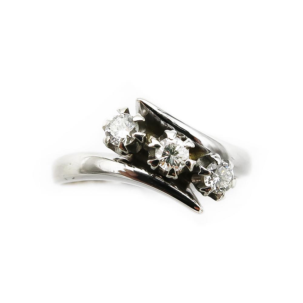 Valkokultainen timanttisormus 0,18ct 18,5mm #1 Kultatukku.fi