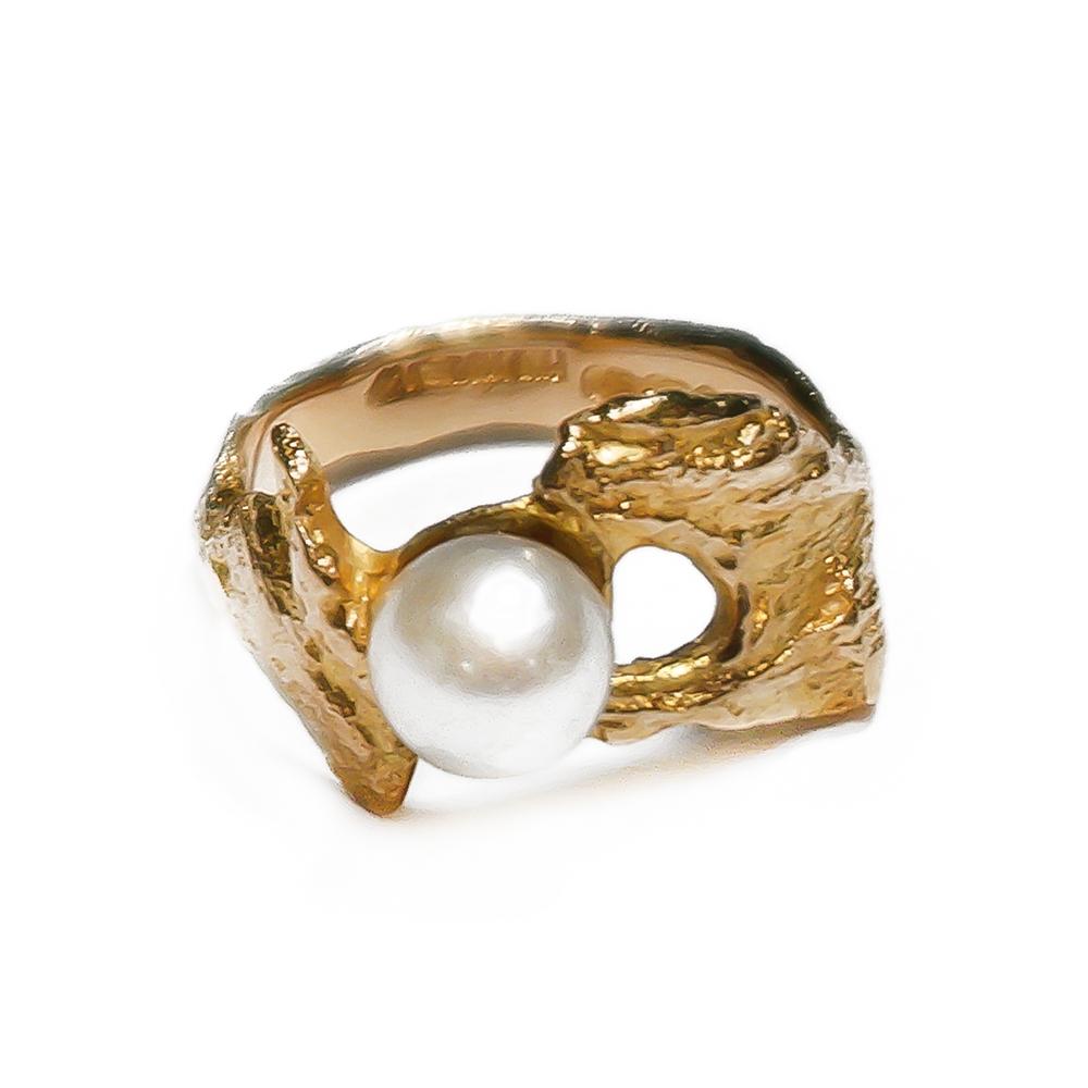 Lapponia sormus helmellä 17,75      BW #5 Kultatukku.fi