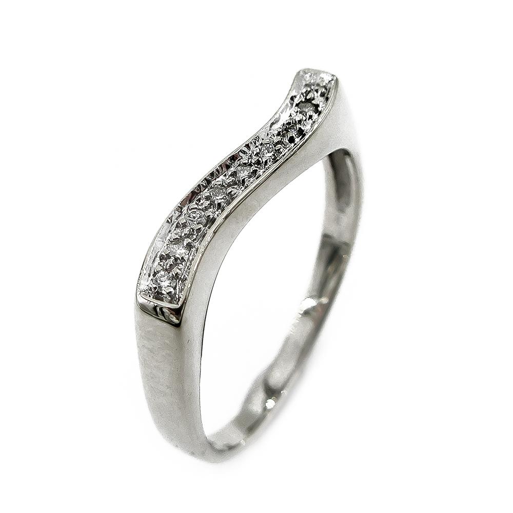 Valkokultainen timanttirivisormus 9kpl yht.0,045ct 18.25 Oy Osk. Lindroos Ab #0 Kultatukku.fi