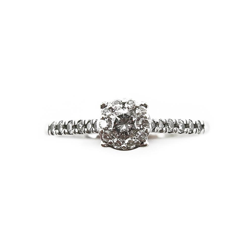 9K Lykken Elegance valkokultainen timanttisormus 0,27ct 16mm #1 Kultatukku.fi