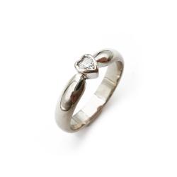 Tuotekuva 18k Valkokultainen sydänsormus 0,1ct 16,75mm