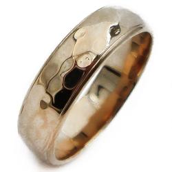 Tuotekuva 18K Kultainen sormus taottu pinta 17,5mm v.-70