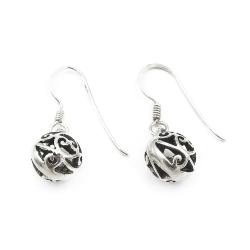 Tuotekuva Hopeiset koukkukorvakorut pallo