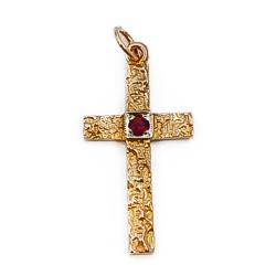 Tuotekuva Kultainen Risti punaisella kivellä (skrympattu pinta)