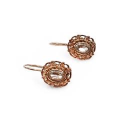 Tuotekuva Kultaiset pitsimäiset korvakorut kirkkaalla kivellä