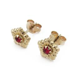 Tuotekuva Kultaiset tappikorvakorut punaisella kivellä