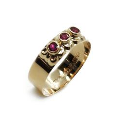 Tuotekuva Sormus punaisilla kivillä  18