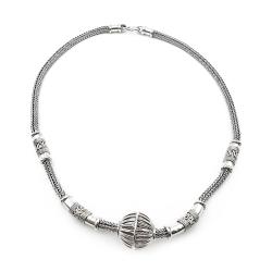 Tuotekuva Hopeinen verkkoketju pallolla 42cm