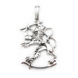 Tuotekuva Hopeinen iso Suomileijona riipus