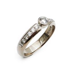 Tuotekuva 18K Valkokultainen timanttisormus 18mm 0,34ct