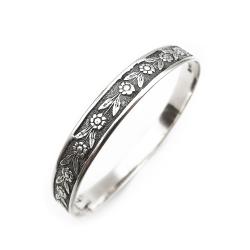 Tuotekuva Hopeinen rannerengas kukkakuviolla 17,5cm lev.7mm v.-44