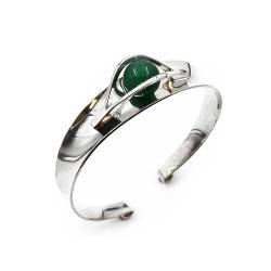 Tuotekuva Hopeinen rannerengas vihreällä kivellä