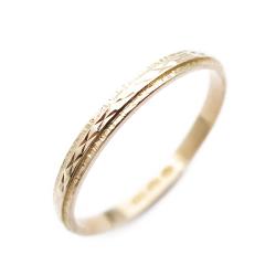 Tuotekuva Kultainen kuvioitu sormus koko 18.5