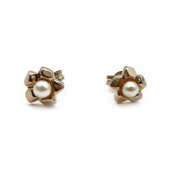 Tuotekuva Kultaiset kukkakorvakorut helmellä